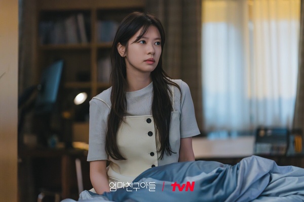 十月韓劇演員品牌評價TOP10!《來自地獄的法官》朴信惠第5輸《媽朋兒》庭沼珉,冠軍是他