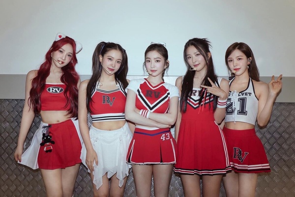 十月Kpop女團評價TOP10： LE SSERAFIM擠下aespa成第一，FIFTY FIFTY再出發備受矚目！