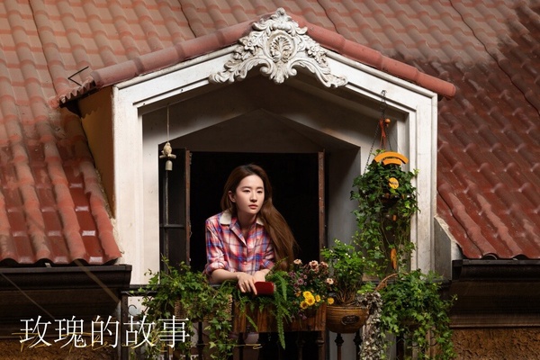 陸劇《玫瑰的故事》遇到渣男的4個女人！劉亦菲接連遇到渣男，她愛上玫瑰哥哥很幸運！