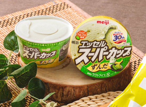 全家必吃甜點新品！全家開賣「滿滿布丁聖代杯、起司舒芙蕾布丁」