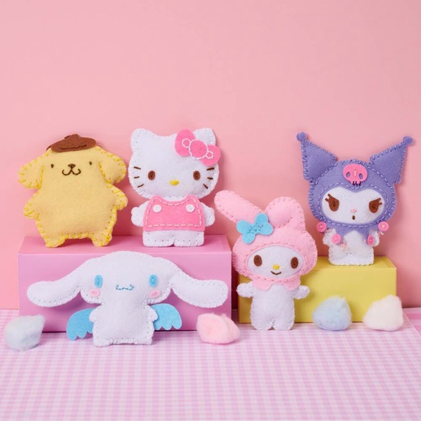 7-11「三麗鷗手做系列」可愛登場！吊飾、迷你包都有，再推KITTY聚寶盆、酷洛米存錢筒