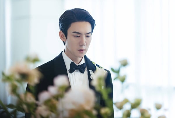 Netflix《現在撥打的電話》劇情、角色介紹：柳演錫、蔡秀彬「契約婚姻」暗藏懸疑危機