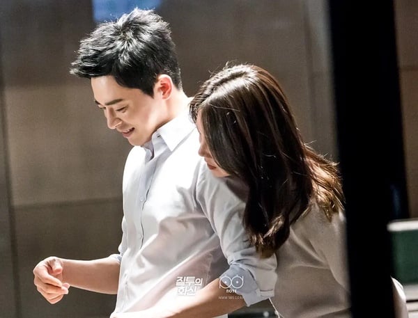 8部「百看不膩」Netflix愛情韓劇！《社內相親》《女神降臨》必追,第2部再十年依然經典