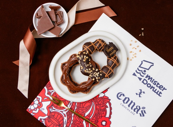 巧克力控必吃！Mister Donut 聯名Cona‘s妮娜巧克力推巧克力甜甜圈11/1開賣