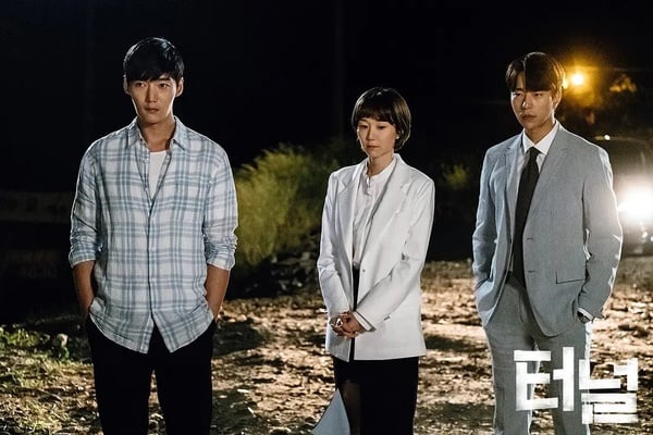 比《來自地獄的法官》上癮！8部「一追停不下來」韓劇,崔振赫《隧道》必追,這部1集淪陷