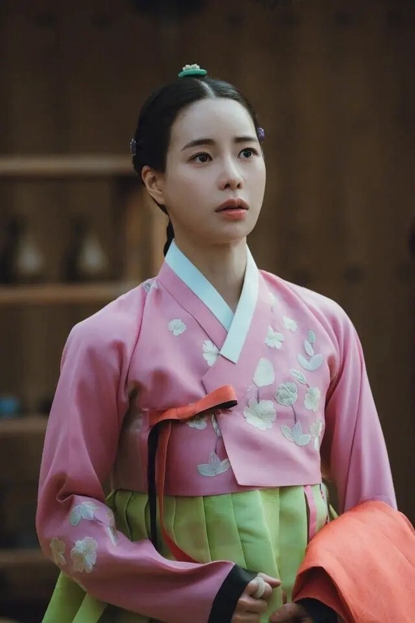網議11月最期待韓劇TOP8！Netflix《熱血司祭2》第4輸孔劉《一箱情緣》，冠軍全網期待