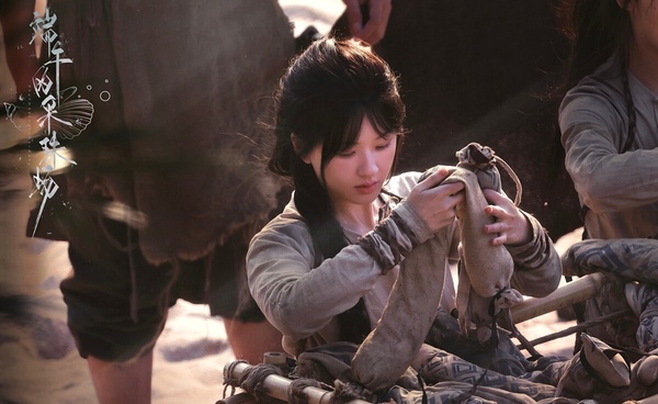 陸劇《珠簾玉幕》趙露思邂逅霸氣商人劉宇寧，5套造型從採珠少女逆襲一代女商人！