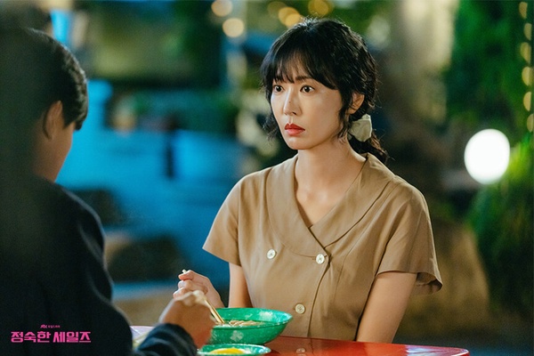 11月韓劇演員話題度TOP10：《正年》鄭恩彩第4輸辛叡恩，朴信惠第2，冠軍是「她」！