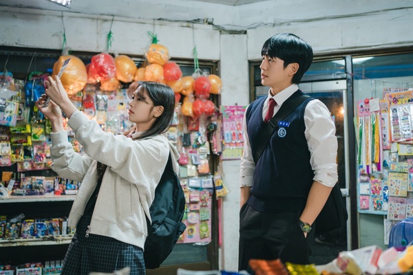 10月Netflix韓劇「全球網播量」排行！《地獄公使2》，冠軍唯一衝破億