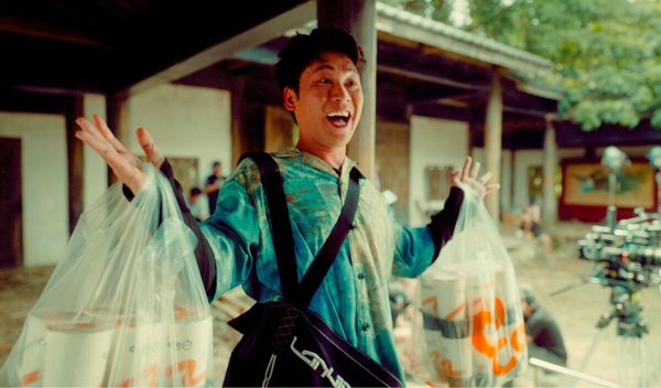 Netflix《影后》10大生存金句：「信仰，是看不到整段樓梯時，就踏出第一步的勇敢。」