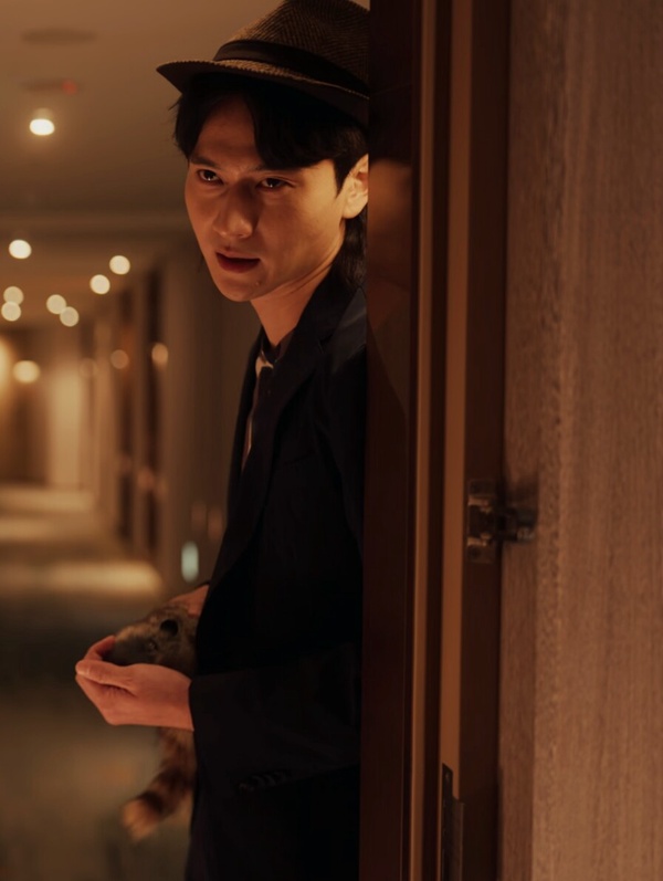 Netflix《影后》8個隱藏彩蛋！謝盈萱角色影射蕭亞軒？薛亞之真的離婚了，連房子都賣了