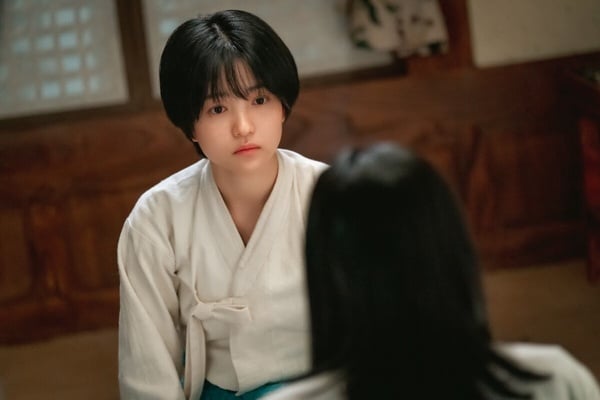 Disney+《正年》隱藏彩蛋！全劇組都叫鄭恩彩王子，金泰梨最喜歡的角色不是正年而是她