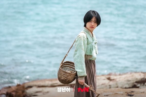 Disney+《正年》隱藏彩蛋！全劇組都叫鄭恩彩王子，金泰梨最喜歡的角色不是正年而是她