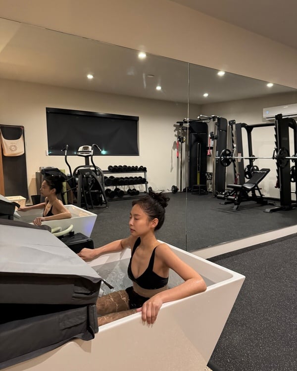 Jennie大推的「冷水浴」有多神？冷水浴好處、注意事項一次看，Jennie親測：有效釋壓！