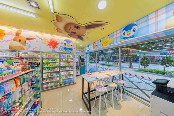 7-11北部首間「寶可夢主題店」登場！皮卡丘、伊布、波加曼都現身，再推寶可夢全新周邊