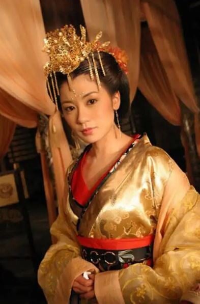網評古裝劇「天選唐朝古裝美人」TOP9！《珠簾玉幕》趙露思第七，熱巴第五，冠軍確實美