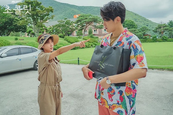 「沒爆紅但超好看」Netflix韓劇！《浮游先生》是被《影后》埋沒的神劇，第2部一追上癮