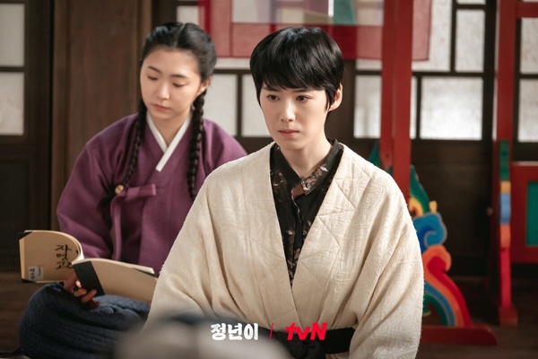 「人氣超越女主」韓劇女配！《正年》辛叡恩&amp;鄭恩彩人設輾壓金泰梨，她更是人設天花板