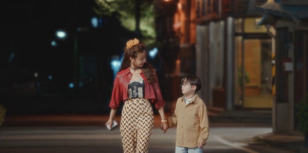 Netflix《貞淑的推銷》10大人生金句：「窮人的性生活美滿，其實是不幸。」