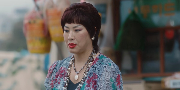 Netflix《貞淑的推銷》大結局！12句人生金句：「窮人的性生活美滿，其實是不幸。」