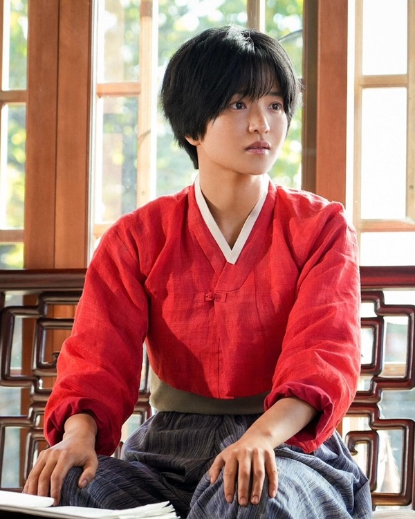 韓網熱議「30代最強」韓劇女演員！《正年》金泰梨出道即巔峰，這影后更收獲一面倒好評