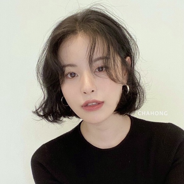 秋冬「一刀切捲髮」推薦！不同臉型詳解