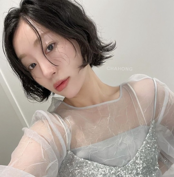 秋冬「一刀切捲髮」推薦！不同臉型詳解