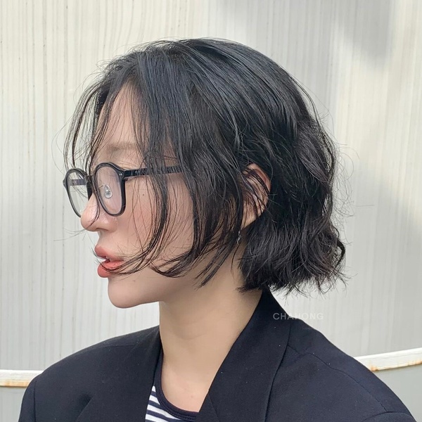 秋冬「一刀切捲髮」推薦！不同臉型詳解