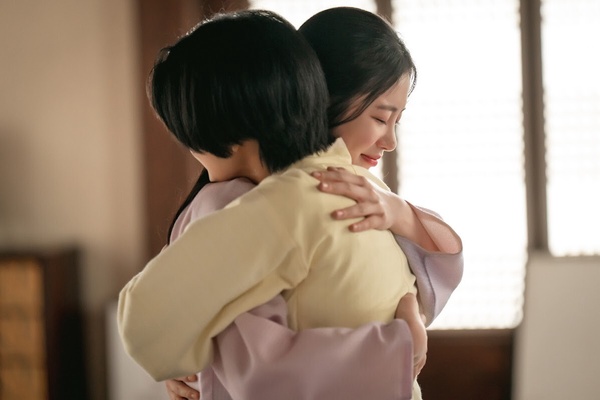 tvN歷代韓劇「收視排行」TOP10！《正年》空降第9，《鬼怪》第4，冠軍打敗《愛的迫降》