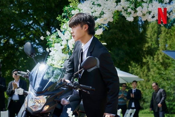 Netflix《浮游先生》劇情看點