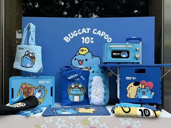 7-11「聖誕福袋」開箱！KITTY、酷洛米、史努比、維尼等10大肖像，3種價位42款一次看