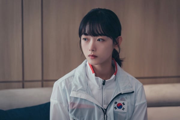 《浮游先生》李瑜美經典角色：《魷魚遊戲》智英爆紅，《殭屍校園》李娜延超討厭！