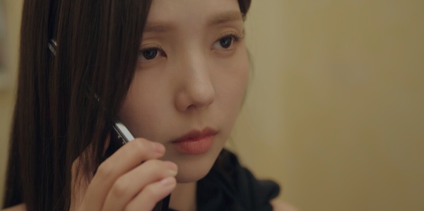 《現在撥打的電話》好上癮！嫩妻蔡秀彬被綁，霸總柳演錫卻喊：「找到屍體再聯絡我」？