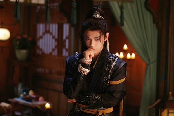 網評陸劇95生「古裝第一帥」美男TOP10!《永夜星河》丁禹兮第3，張凌赫第2，冠軍很意外
