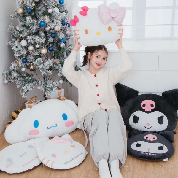 7-11「三麗鷗聖誕禮物趴」登場！酷洛米巨型抱枕、KITTY達摩撲滿、聖誕樹小夜燈超欠收