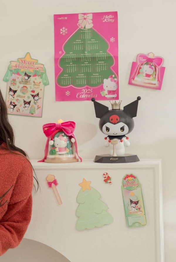7-11「三麗鷗聖誕禮物趴」登場！酷洛米巨型抱枕、KITTY達摩撲滿、聖誕樹小夜燈超欠收