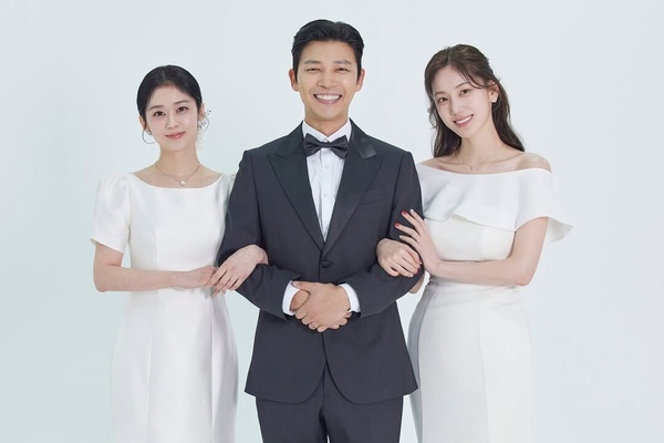 《現在撥打的電話》9大演員介紹！柳演錫媽會導又會演，她因偷拍性愛片事業停擺10年！