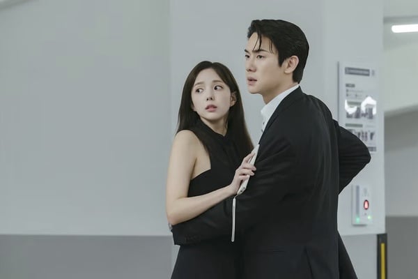 近期Netflix台灣觀看排行榜TOP10！《永夜星河》第6，《珠簾玉幕》第2，冠軍人氣超狂！