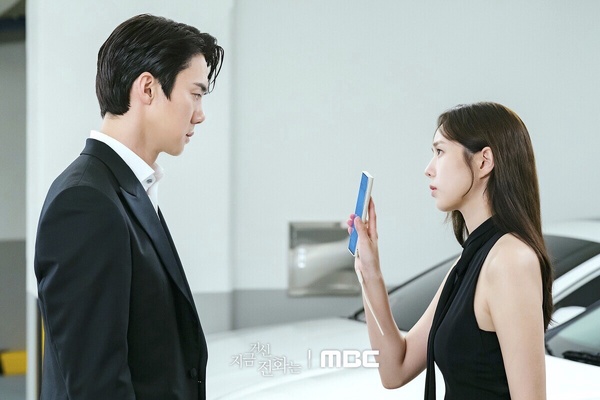 近期Netflix台灣觀看排行榜TOP10！《永夜星河》第6，《珠簾玉幕》第2，冠軍人氣超狂！