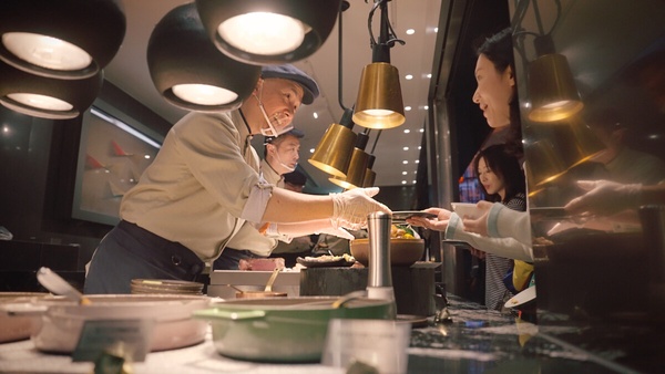 饗賓集團旗下「饗 A Joy」跨年晚餐共有二場次可選