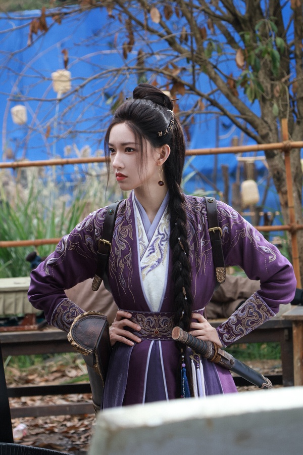 網評陸劇95花「古裝第一美」美人TOP10!《珠簾玉幕》趙露思第7，周也第3，冠軍真美成仙