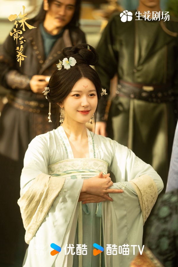 網評陸劇95花「古裝第一美」美人TOP10!《珠簾玉幕》趙露思第7，周也第3，冠軍真美成仙