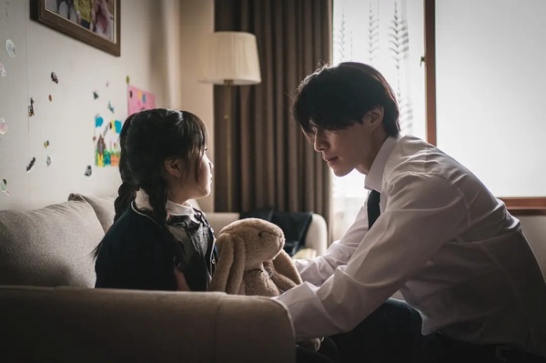 外網票選「2024最好看韓劇」TOP10!《來自地獄的法官》第5輸《背著善宰跑》,冠軍好意外