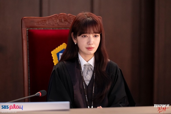 外網票選「2024最好看韓劇」TOP10!《來自地獄的法官》第5輸《背著善宰跑》,冠軍好意外