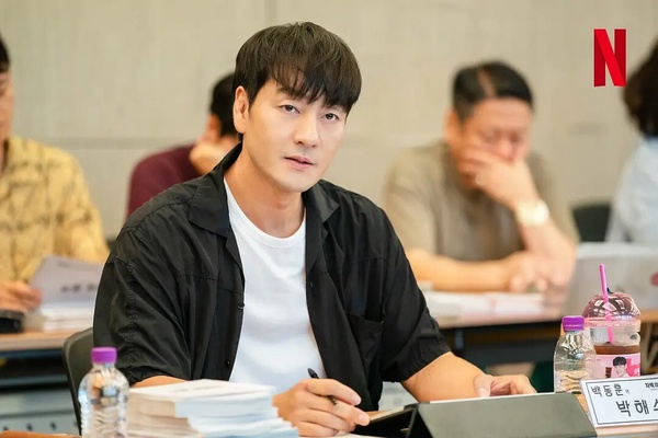 網議最期待「2025Netflix韓劇」TOP10!《魷魚遊戲3》第5輸《都會實現嗎》,冠軍全網期待