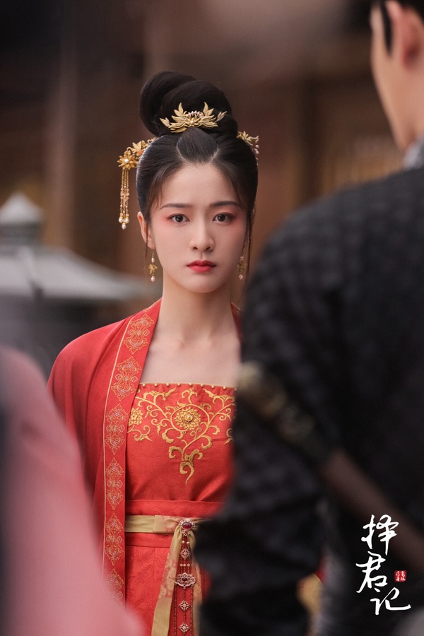 「低分劇比例最高」陸劇95花TOP10！虞書欣落榜，《珠簾玉幕》趙露思第2，冠軍真的勸退