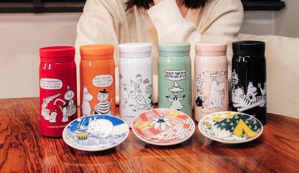7-11「MOOMIN姆明家族」快閃購！160CM巨大溜溜抱枕、姆明家萬用毛毯枕、絨毛吊飾必收