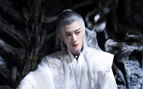 2024陸劇10個一面倒好評「神仙選角男主」!《永夜星河》丁禹兮演活角色，第9位真演得好