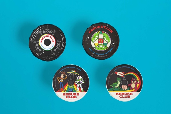 可不可優惠！可不可Ｘ玩具總動員三眼怪、熊抱哥環保杯、手搖提袋要收，再推3款手搖飲