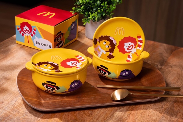 麥粉必收！麥當勞叔叔與好朋友們「抖陣一起陶瓷碗盤組」12/12開賣